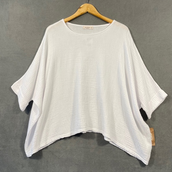 Jess & Jane Tops - JESS & JANE Women’s Size Medium White Gauzy Textured Cotton Oversized Top NEW